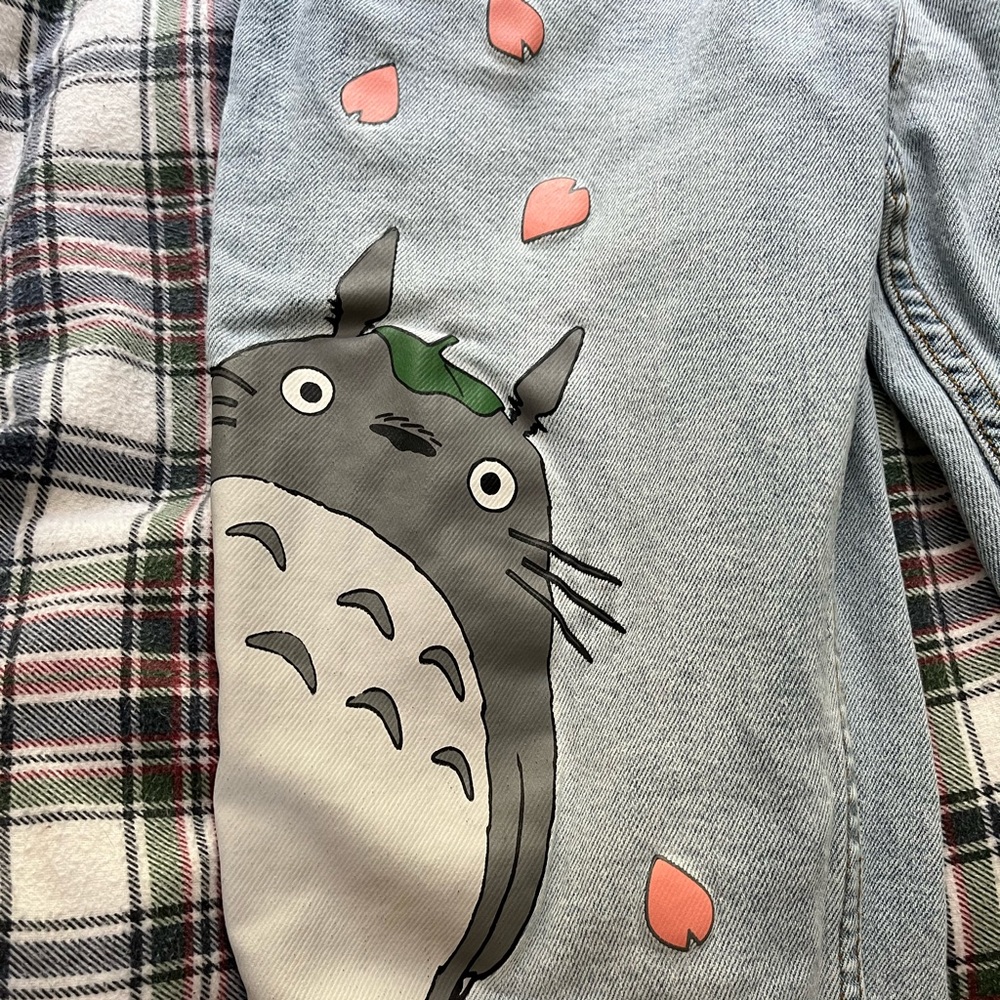 CUTEST TOTORO PANTS EVER can fit a size 0-4